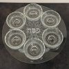 IMG_6868 Plateau pour le seder de Pessah sur pied en verre et cristal