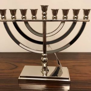 78669776_2776969935657616_2298449351862648832_n Hanoukia métal grise et noire