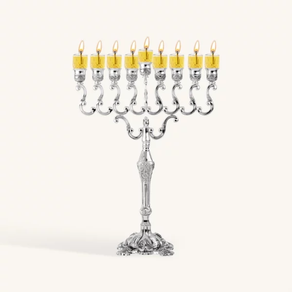 Hanoukia en Métal Argenté Dimension 34cm x 32 cm