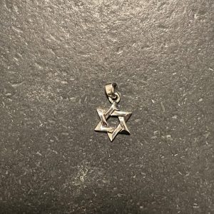 maguen david argent.jpg entrelacée.jpg2 Pendentif Maguen David