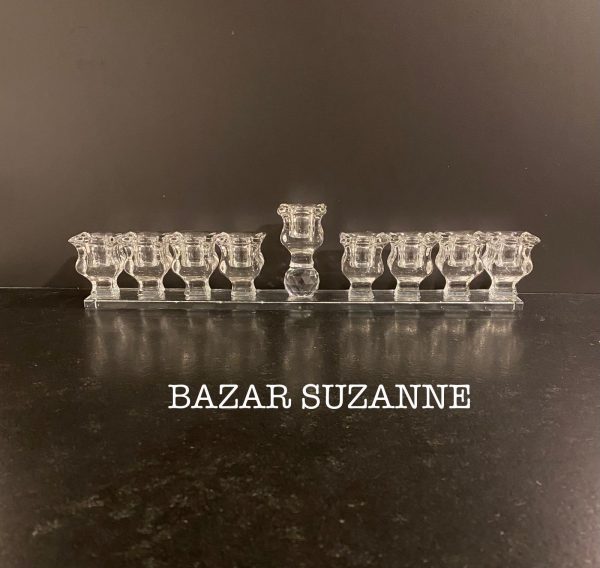 29743c0d-73e3-4d5d-9c4c-882e6f335816 Hanoukia » Cristal » simple