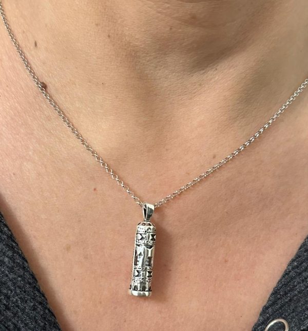 Pendentif Mezouza et Chaine en Argent Haï