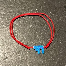 bracelet fil rouge + Hai bleu