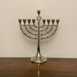 IMG_5928 hanoukia en métal nickelé GM Maguen David