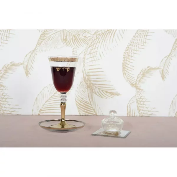 Verre à Kidouch et soucoupe en verre doré