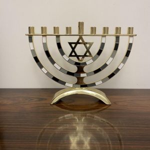 IMG_2522 (1) hanoukia maguen david grise Doré