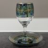 Verre à Kidouch  avec les vitraux de Chagall  en décoration