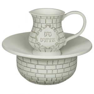 49004 Maim Acharonim