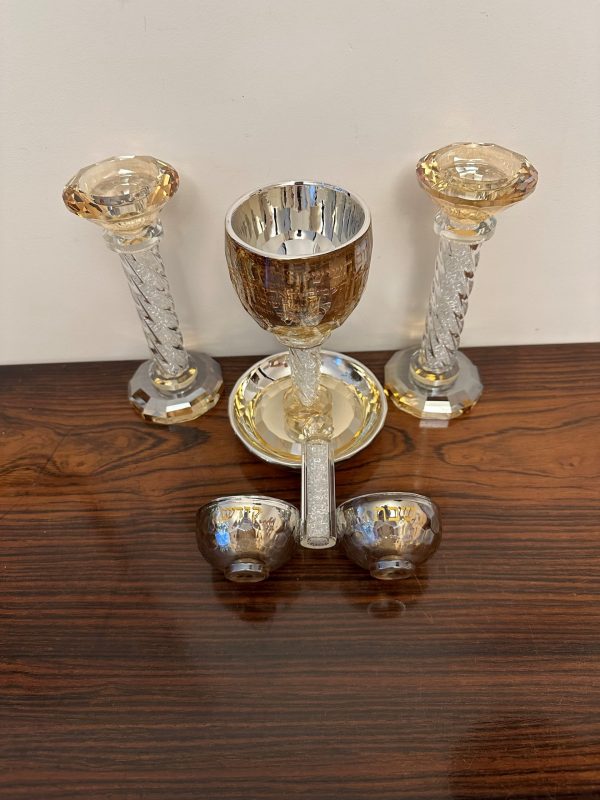 IMG_9103_1 COFFRET VERRE KIDOUCH SALIERE ET BOUGEOIR DE SHABBAT en cristal