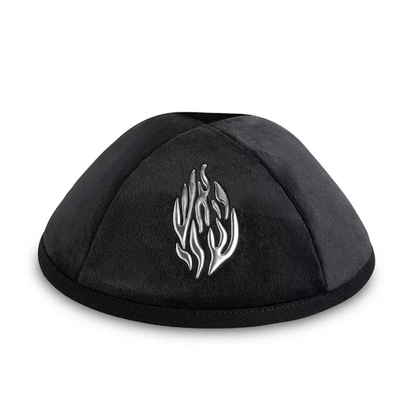 Kipa Velours noir avec plaque  argentée flamme Rabbi Nahman de Breslev