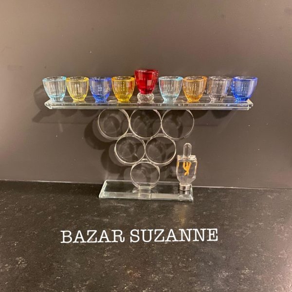 5a02bfad-d3c9-4f32-a386-eb7ea674b8b1 Hanoukia Cristal