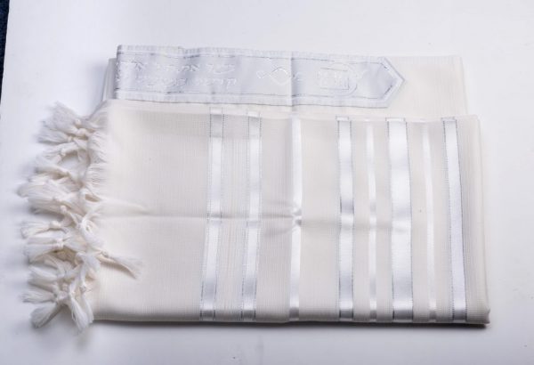 MHT1821_1 Talith Nid D’Abeille Blanc et argent