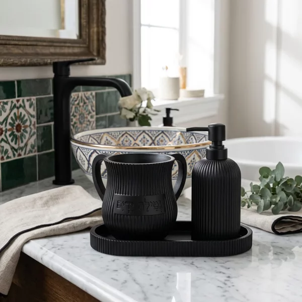  Ensemble Keli Netilat Yadayim et distributeur de savon et plateau en Polyrésine
