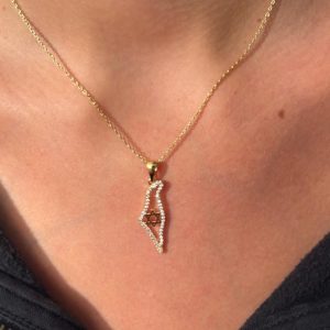 75a448fa-d27c-4727-a561-ac45de602fad Collier Plaqué Or carte d'Israël Maguen David et strass