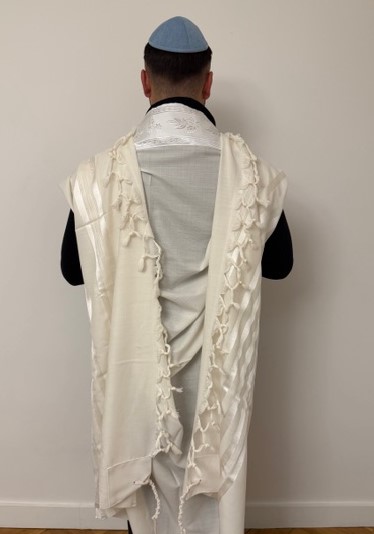 Talit Chaharit bandes blanches gros fils